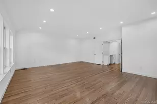 26 Hamlet Dr, Hauppauge, NY 11788 - Photo 18