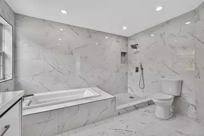 26 Hamlet Drive, Hauppauge, NY 11788 - Photo 24
