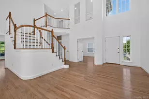26 Hamlet Dr, Hauppauge, NY 11788 - Photo 34