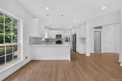 26 Hamlet Drive, Hauppauge, NY 11788 - Photo 14