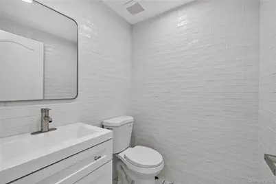26 Hamlet Drive, Hauppauge, NY 11788 - Photo 30