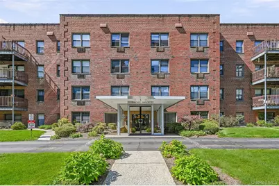 5 Oakdale Manor #B20, Suffern, NY 10901 - Photo 2
