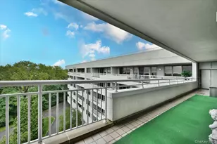 100 Harbor View Dr, Port Washington, NY 11050 - Photo 18