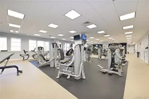 100 Harbor View Dr, Port Washington, NY 11050 - Photo 20