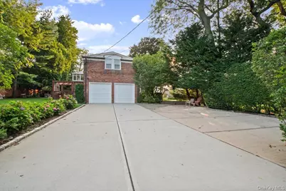 501 Broadway, Lawrence, NY 11559 - Photo 22