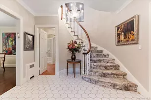 501 Broadway, Lawrence, NY 11559 - Photo 2