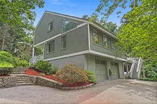 10 Deborah Ln, Chappaqua, NY 10514 - Photo 2