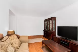 306 E Mosholu Pkwy S, Bronx, NY 10458 - Photo 4