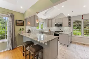 22 Berrybush Ln, Hastings on Hudson, NY 10706 - Photo 8