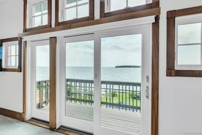 310 E Montauk Highway, Hampton Bays, NY 11946 - Photo 22