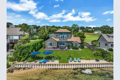 310 E Montauk Highway, Hampton Bays, NY 11946 - Photo 2