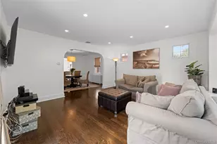 33 Ogden Ave, East Williston, NY 11596 - Photo 12