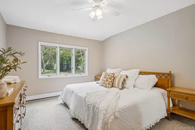 18 Gunther Drive, East Northport, NY 11731 - Photo 10