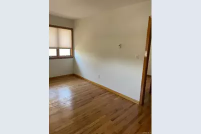 58 Marwood Road N #Left side, Port Washington, NY 11050 - Photo 8