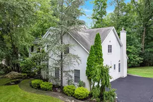11 Croyden Ln, New City, NY 10956 - Photo 2