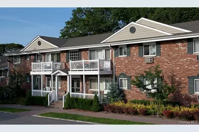 457 Lincoln Boulevard #4-1H, Hauppauge, NY 11788 - Photo 1