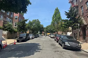 1914 Hennessy Pl, Bronx, NY 10453 - Photo 4