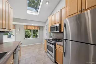 5 Kenny St, Smithtown, NY 11788 - Photo 12