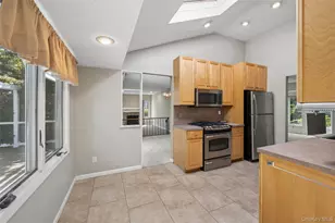5 Kenny St, Smithtown, NY 11788 - Photo 14