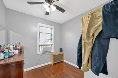 255 Cochran Place, Valley Stream, NY 11581 - Photo 24