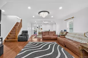 255 Cochran Pl, Valley Stream, NY 11581 - Photo 14