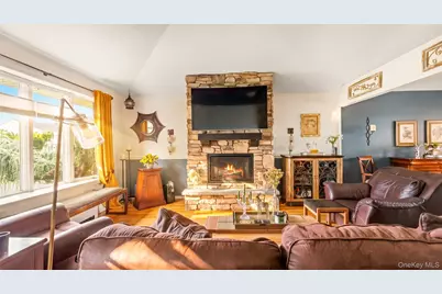 54 Jacqueline Road, Massapequa, NY 11758 - Photo 4