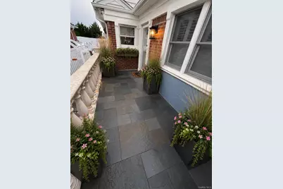 515 Beach 139th Street, Rockaway Park, NY 11694 - Photo 2
