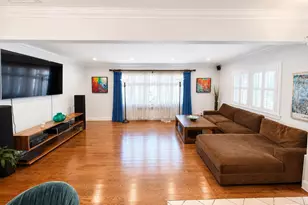5-15 Beach 139th St, Rockaway Park, NY 11694 - Photo 4