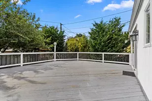 79 Plymouth Rd, Plainview, NY 11803 - Photo 24