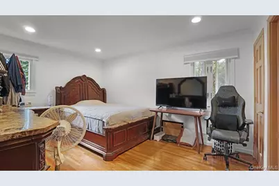 12 Bennington Place, Wheatley Heights, NY 11798 - Photo 18
