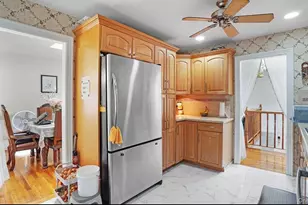 12 Bennington Pl, Wheatley Heights, NY 11798 - Photo 12