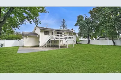12 Bennington Place, Wheatley Heights, NY 11798 - Photo 28
