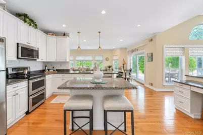 7 Wood Hollow Drive, Westhampton, NY 11977 - Photo 12
