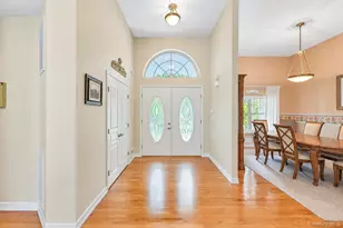 7 Wood Hollow Dr, Westhampton, NY 11977 - Photo 2