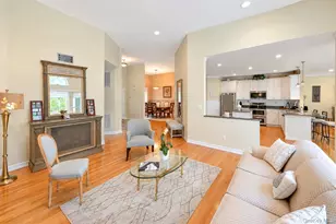 7 Wood Hollow Dr, Westhampton, NY 11977 - Photo 8
