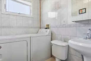 47 Berkeley Pl, Massapequa, NY 11758 - Photo 22