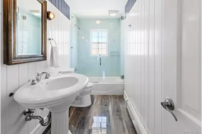 13 Marlin Road, East Quogue, NY 11942 - Photo 12