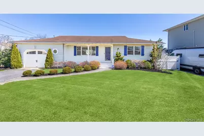 13 Marlin Road, East Quogue, NY 11942 - Photo 1