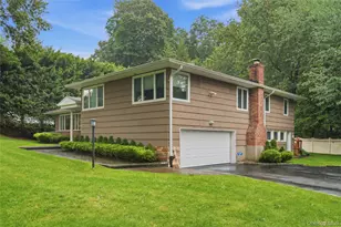 29 Sycamore Dr, Roslyn, NY 11576 - Photo 28