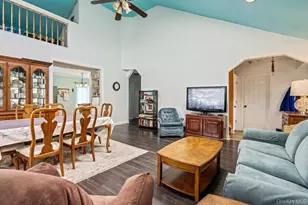 125 W 3rd St, Ronkonkoma, NY 11779 - Photo 8