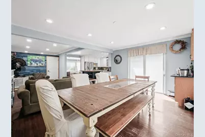1262 Barberry Road, Wantagh, NY 11793 - Photo 6