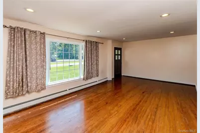 19 Closs Drive, Rhinebeck, NY 12572 - Photo 6