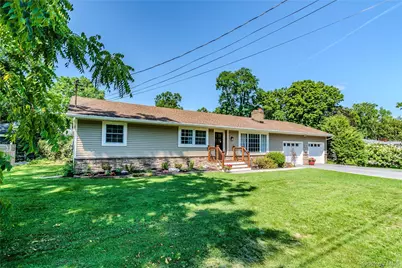 19 Closs Drive, Rhinebeck, NY 12572 - Photo 2
