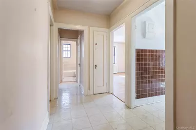 68-36 Burns Street #D1, Forest Hills, NY 11375 - Photo 4