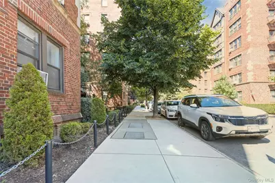 68-36 Burns Street #D1, Forest Hills, NY 11375 - Photo 2
