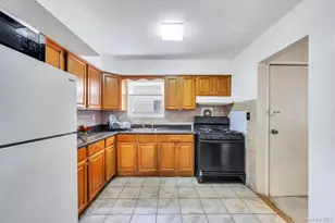 245-11 149th Rd, Rosedale, NY 11422 - Photo 34