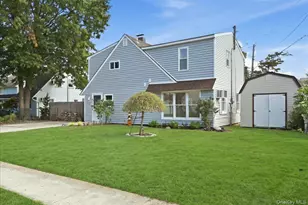 6 Stonecutter Rd, Levittown, NY 11756 - Photo 2