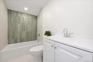 6 Stonecutter Rd, Levittown, NY 11756 - Photo 14