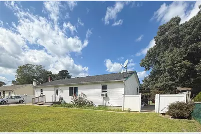 73 Michigan Avenue, Bay Shore, NY 11706 - Photo 1