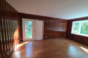 549 Woodbury Rd, Cold Spring Harbor, NY 11724 - Photo 10